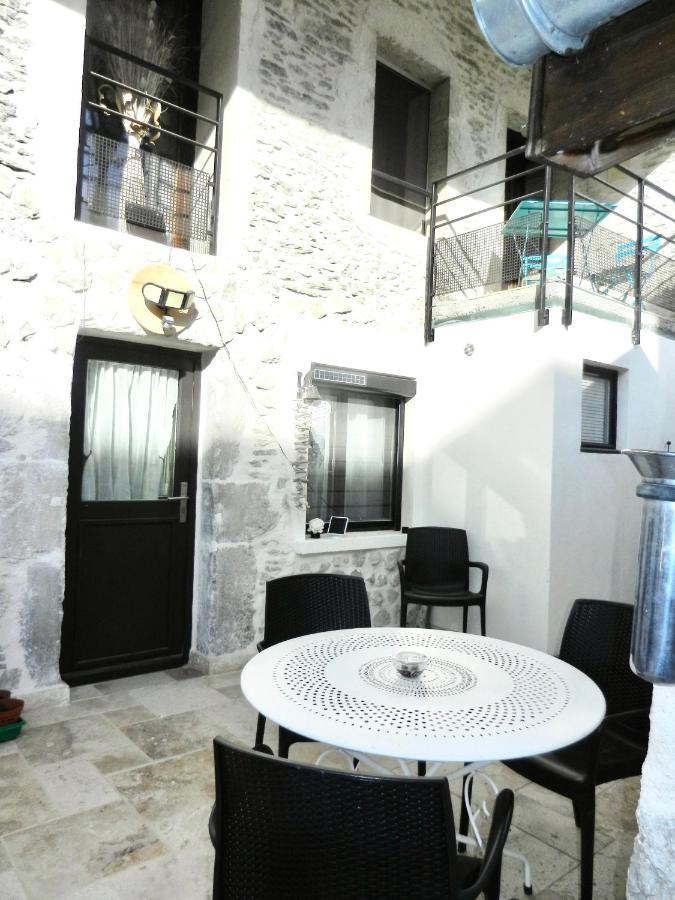 Chez Gege & Mado Seyssel Exterior photo